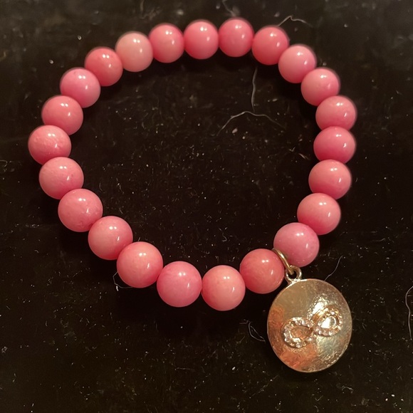 8” bracelet w/25 round pink marble beaded with 1” gold tone Breast Cancer charm - Picture 4 of 10